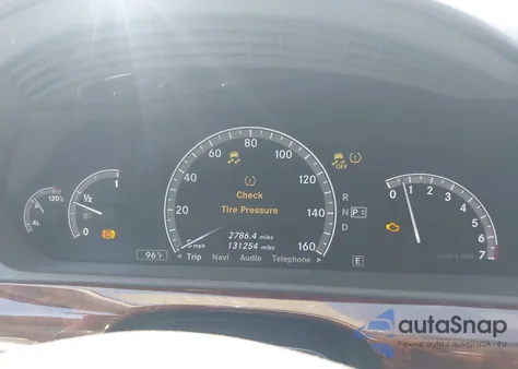 2012 Mercedes-Benz S 550 z USA, uszkodzony, nr VIN WDDNG7DB4CA423383